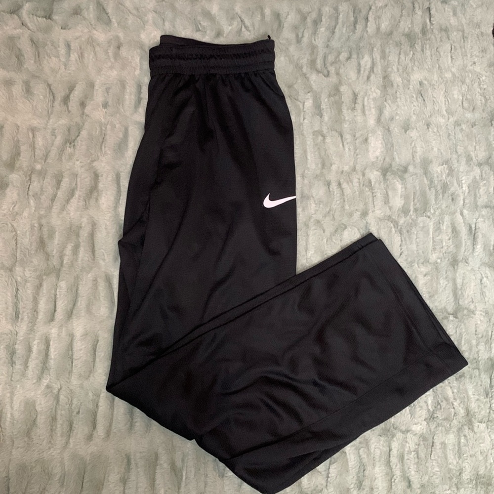 Men’s athletic Nike xl dri-fit sweatpants like new black